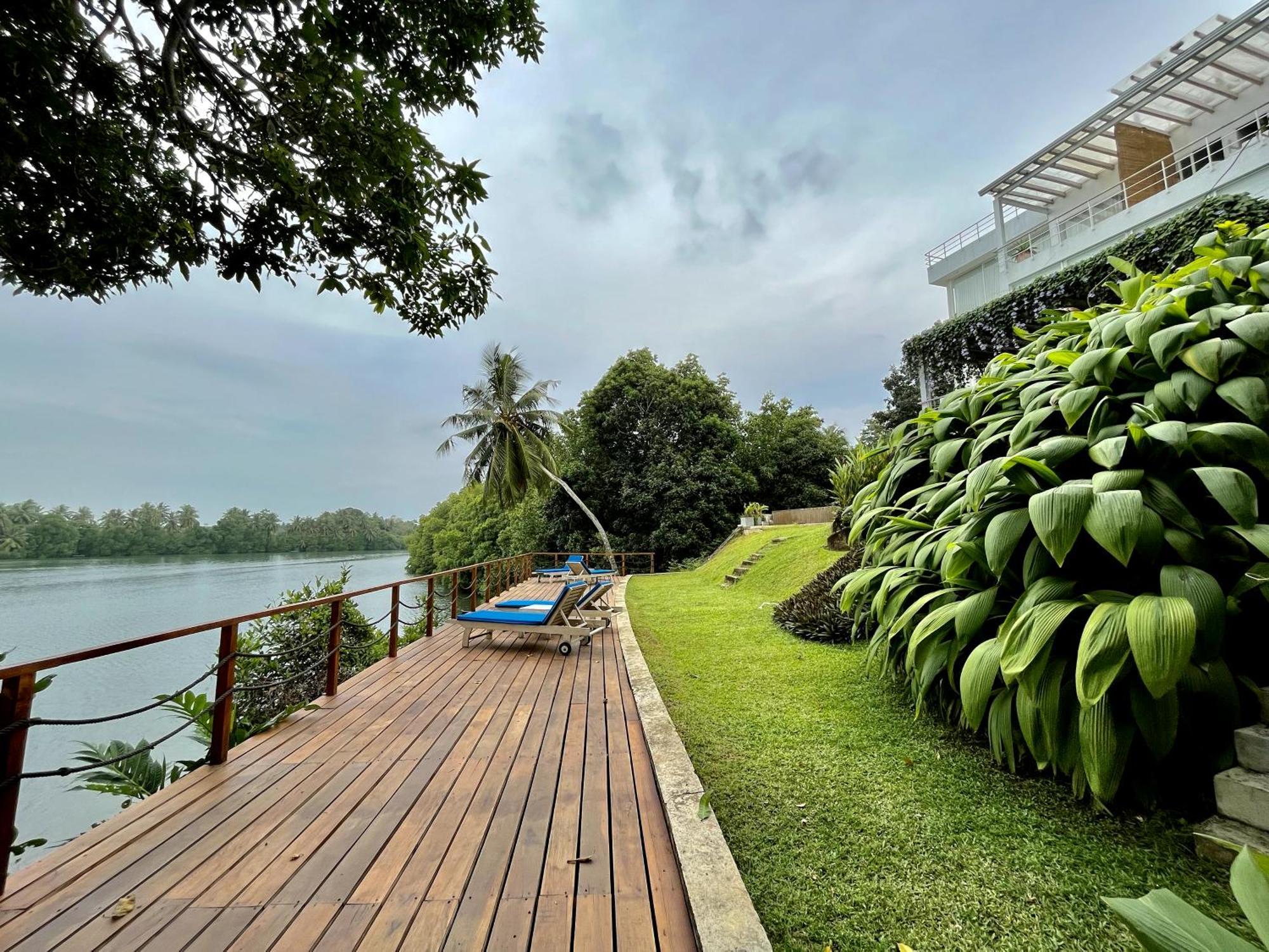 33 Lake Terrace Hikkaduwa Buitenkant foto
